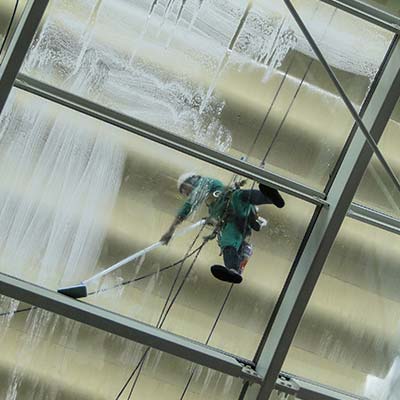 commercial-window-cleaning-precision-illinois